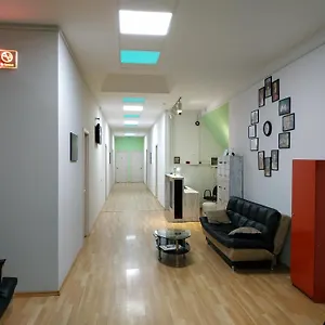 https://joihostel.alltbilisihotels.com